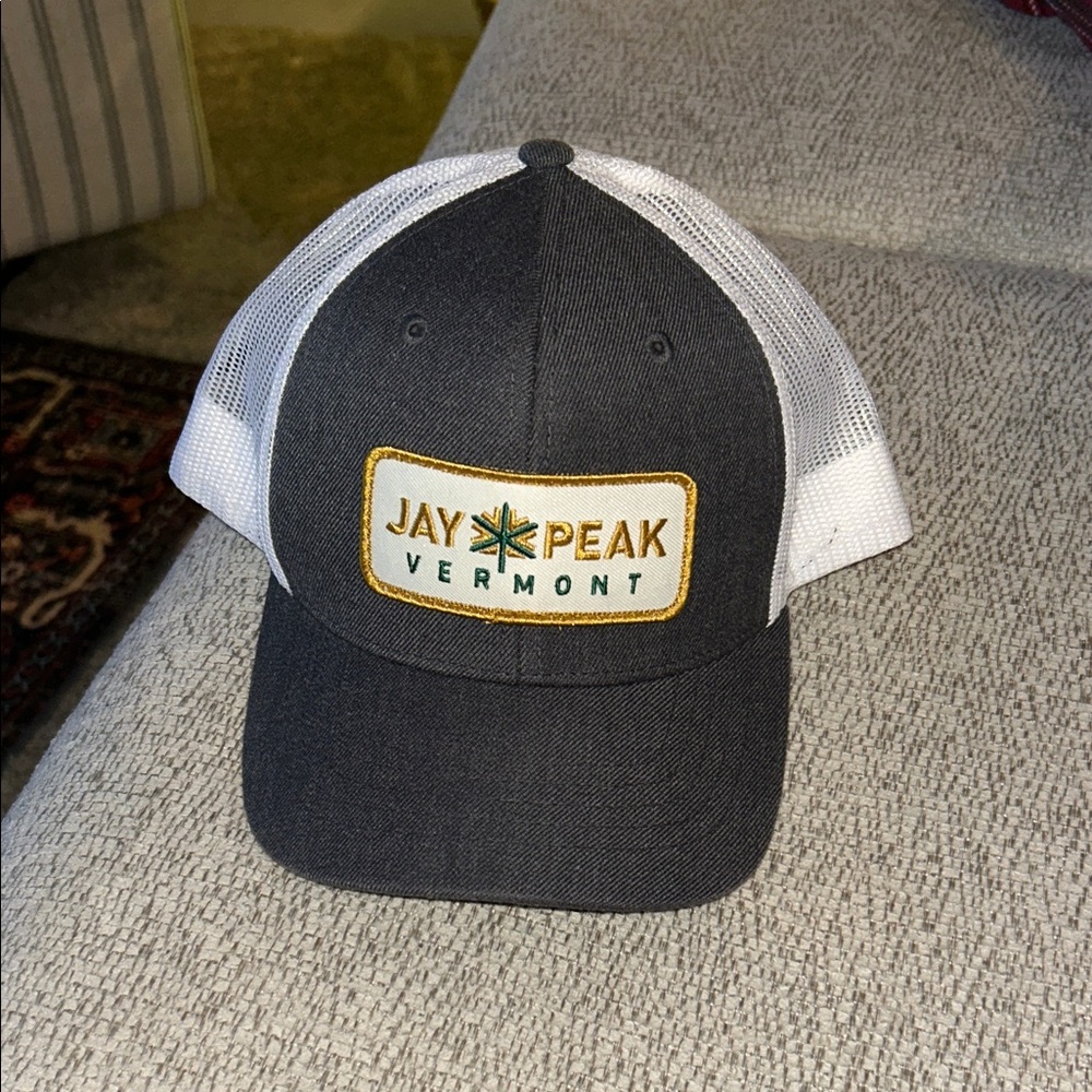 Jay Peak Vermont Black and White Cap